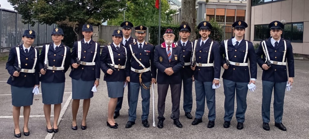 Anps e allievi agenti in questura a Verona per la commemorazione di Massimiliano&nbsp;Turazza