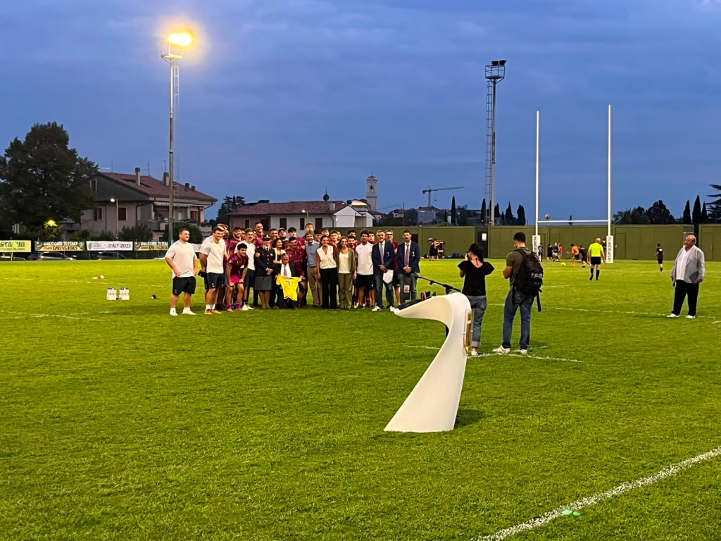 Dopo l’amichevole di rugby contro le Fiamme Oro, tornano a casa i figli dei dipendenti della Polizia Nazionale Ucraina, ospiti, per una decina di giorni, della Scuola allievi agenti di Peschiera. Sicurezza garantita con il supporto&nbsp;dell’Anps